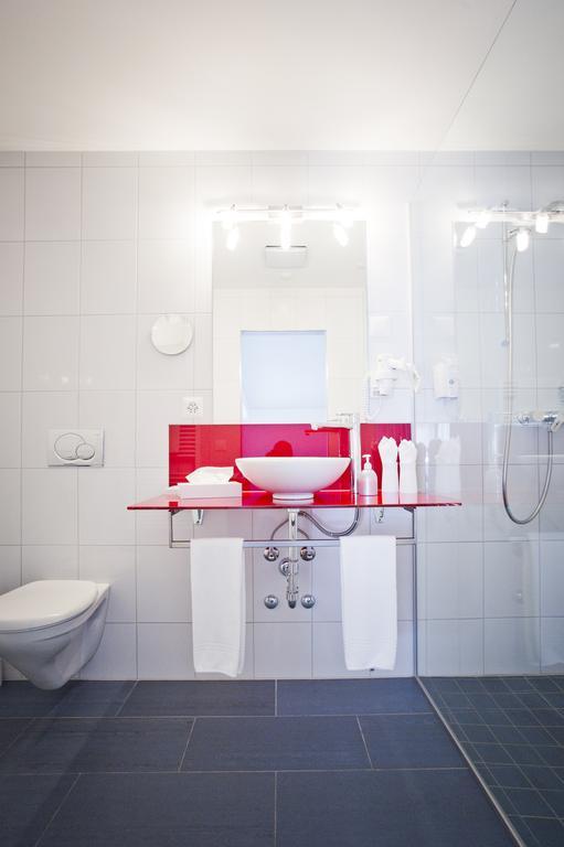 Hotel Hohberg Next BBC Arena Schaffhausen Zimmer foto